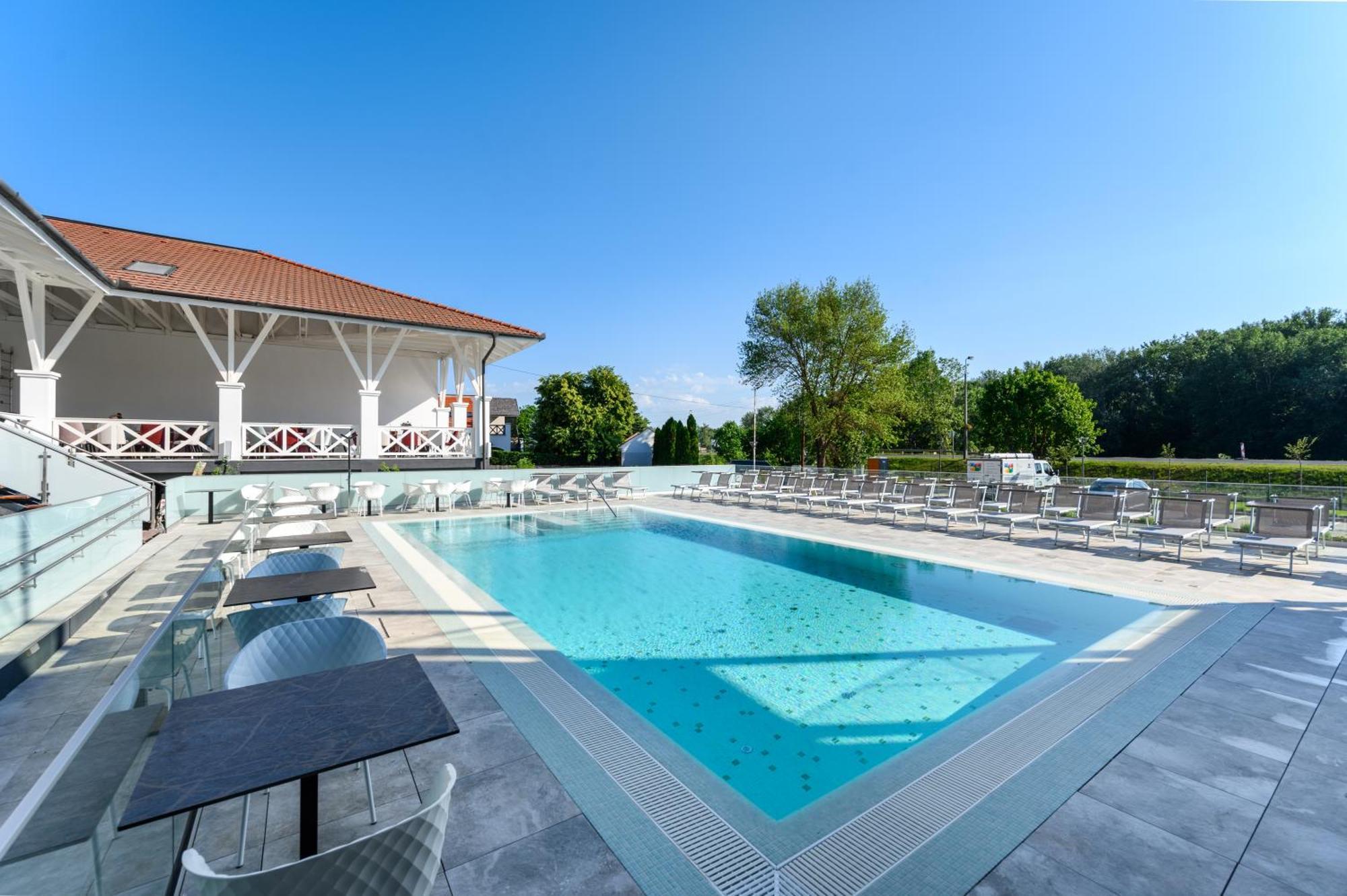 Mercure Tokaj Center 外观 照片